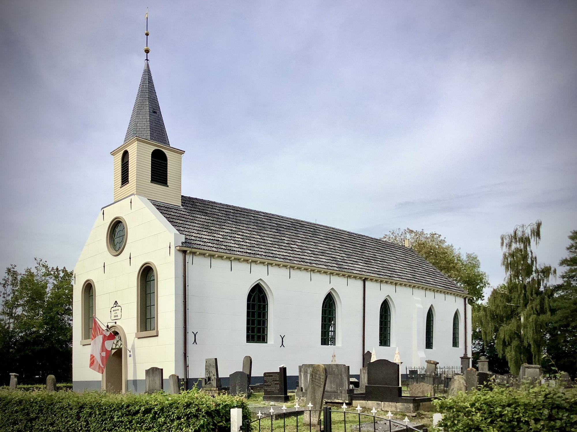 De kerk gezien vanuit het noordwesten. Foto: ©Jur Kuipers.