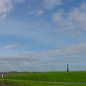 nieuwstatenzijl-17  De waaiboei op de dijk.